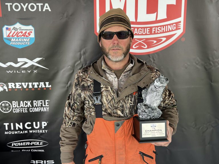 Onalaska’s Zumach Claims Phoenix Bass Fishing League Victory on the Mississippi River