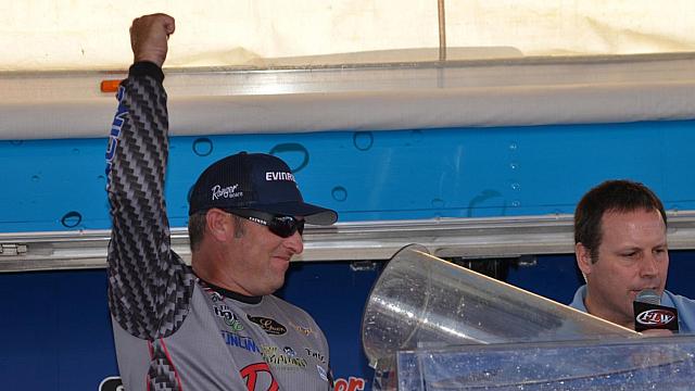 Hite Wins FLW Tour Event on Okeechobee – FLW Outdoors.com