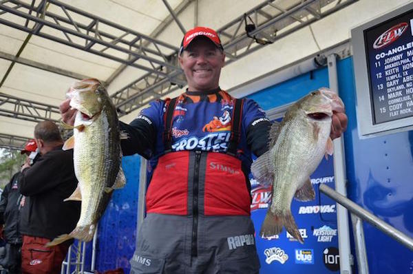 WALMART FLW TOUR PRO SOLES WITHDRAWS FROM TOUR, REPLACED BY GERARD