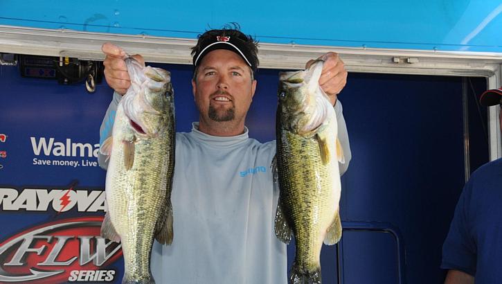 Nelson nabs lead at Guntersville – Rayovac FLW Series – Southeast  Lake Guntersville (April 24-26, 2014)