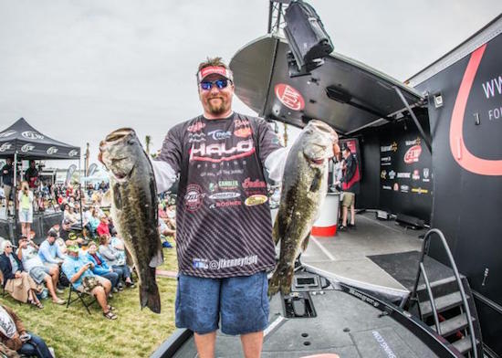 Kenney Extends Lead At Walmart FLW Tour Opener On Lake Toho Presented By Mercury