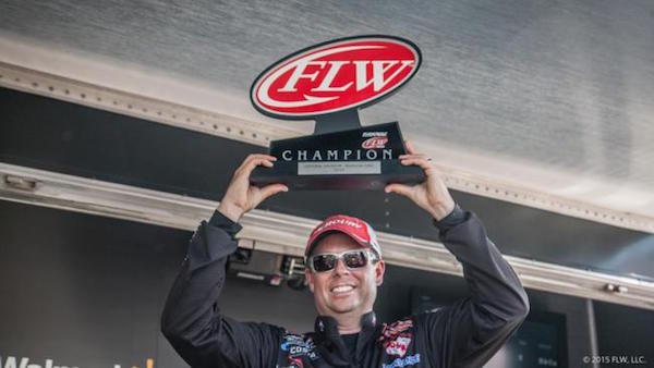 REDINGTON WINS RAYOVAC FLW SERIES CENTRAL DIVISION EVENT ON KENTUCKY/BARKLEY LAKES