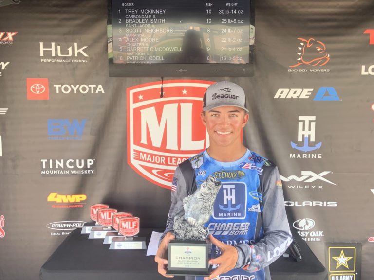 Carbondale’s McKinney Wins Two-Day Phoenix Bass Fishing League Super-Tournament on Lake Shelbyville