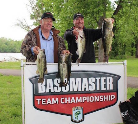 Mike & Tom Hicks Win Priority Automotive April 30,2016