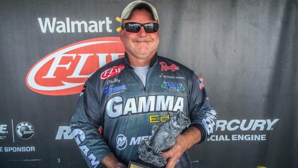 KING WINS WALMART BASS FISHING LEAGUE MICHIGAN DIVISION FINALE ON DETROIT RIVER