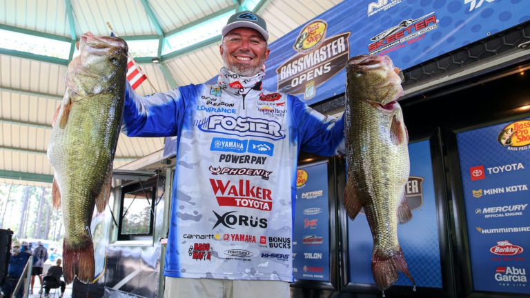 Two Giants Move Gleason Into Lead At Bassmaster Central Open On Rayburn  