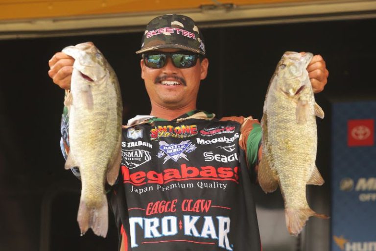 Zaldain Takes The Lead At Bassmaster Elite Series Event On Lake Tenkiller
