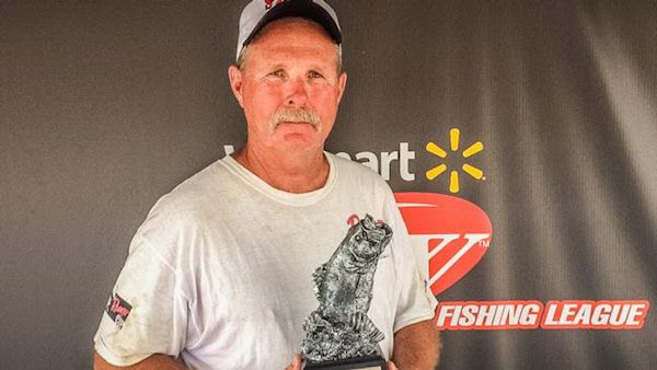 ARNING WINS WALMART BASS FISHING LEAGUE ILLINI DIVISION EVENT ON REND LAKE PRESENTED BY NAVIONICS