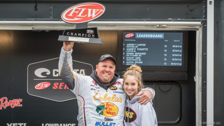 JEREMY LAWYER WINS COSTA FLW SERIES CENTRAL DIVISION FINALE ON LAKE OF THE OZARKS PRESENTED BY EVINRUDE