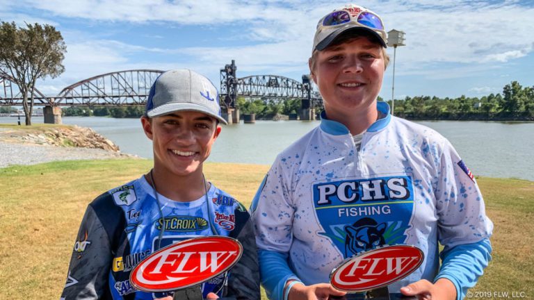 ILLINOIS’ PINCKNEYVILLE COMMUNITY HIGH SCHOOL WINS BASS PRO SHOPS FLW HIGH SCHOOL FISHING ARKANSAS RIVER OPEN