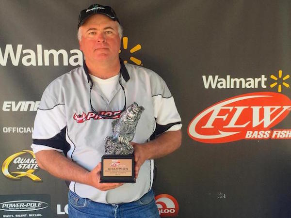 EPTING WINS WALMART BASS FISHING LEAGUE SOUTH CAROLINA DIVISION EVENT ON SANTEE COOPER