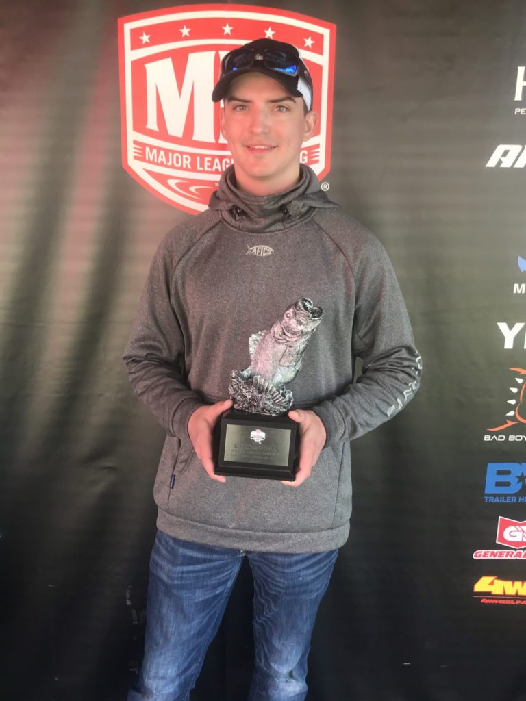 nalaska’s Brown Wins Phoenix Bass Fishing League on Mississippi River in LaCross
