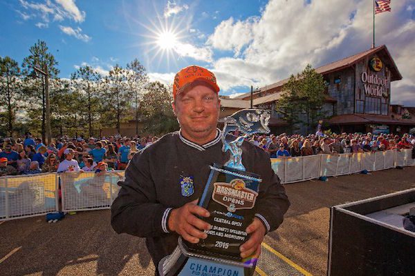 Bishop Stems The Tide At Ross Barnett – 2015 Bass Pro Shops Central Open #1