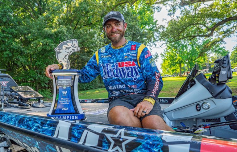 Lowrance Pro Angler Brandon Lester Wins  Bassmaster Elite at Pickwick Lake