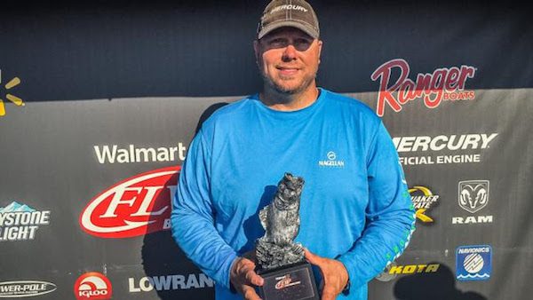 SMITH WINS WALMART BASS FISHING LEAGUE OKIE DIVISION FINALE ON GRAND LAKE