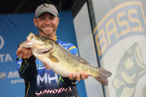 Early Big Fish Lifts Lester Into Lead In Elite Series Opener On The St. Johns River