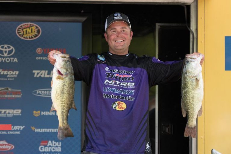 Prespawn Bass Put Biggs In The Lead At Guntersville B.A.S.S. Nation Central Regional