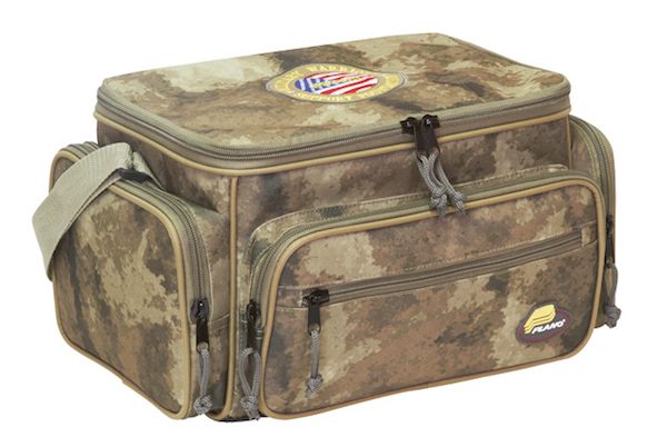 THE PERFECT TACKLE BAG  FOR COMBAT FISHING