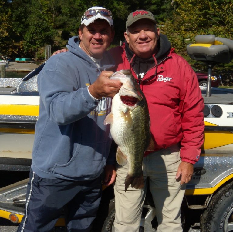 SMITH MOUNTAIN LAKE FISHING REPORT  November 2011