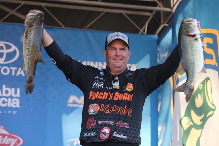 Two Big Bass Lift Prince Into Lead At Bassmaster Elite Series Event On Lake Martin