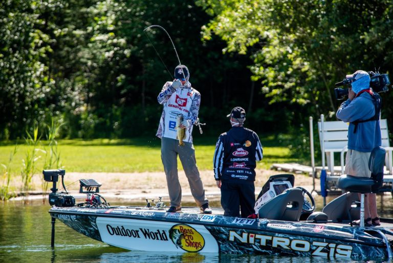 Meyer Coasts to Victory after Shattering Records on Day 2 Shotgun Round at General Tire World Championship presented by Bass Pro Shops