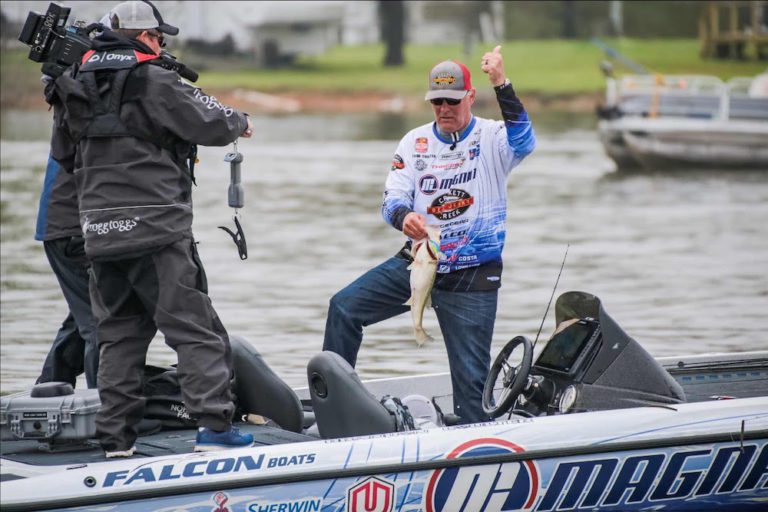 Coulter Clinches Championship Berth for Group B: 38 Anglers Compete Tuesday for 8 Open Spots in Wednesday’s Championship