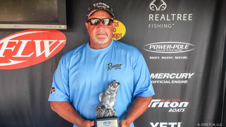 HAMILTON’S MILLS WINS T-H MARINE FLW BASS FISHING LEAGUE TOURNAMENT ON OHIO RIVER AT TANNERS CREEK