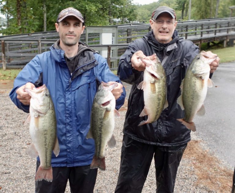 Jeff & Clay Ross lead Day 1 of Anglers Choice Classic on Kerr Lake with 16.69lbs