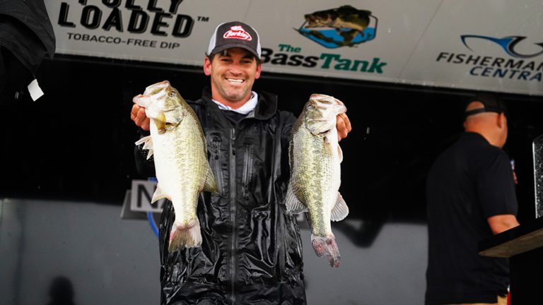 Carson Clings To Day Two Lead – NPFL