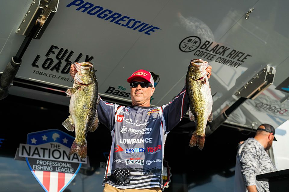 Johnson Leads The Pack After Day One ON Kissimmee