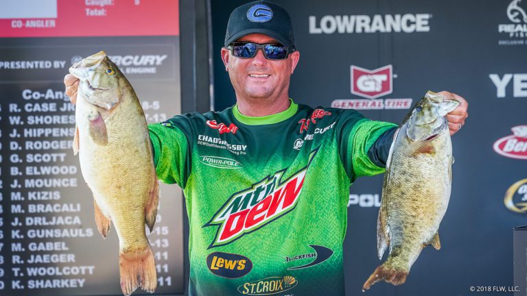 GRIGSBY TOPS 25 POUNDS TO TAKE EARLY LEAD AT FLW TOUR ON LAKE ST. CLAIR PRESENTED BY MERCURY