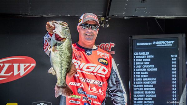 TENNESSEE’S KNIGHT LEADS DAY ONE OF WALMART FLW TOUR ON KENTUCKY LAKE PRESENTED BY MERCURY MARINE