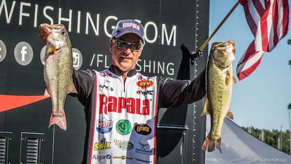 PADUCAH’S BOLTON TAKES LEAD AT WALMART FLW TOUR ON KENTUCKY LAKE PRESENTED BY MERCURY MARINE