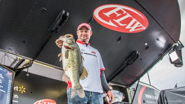 HALLMAN EXTENDS LEAD ON DAY THREE AT WALMART FLW TOUR ON LAKE OKEECHOBEE PRESENTED BY RANGER BOATS