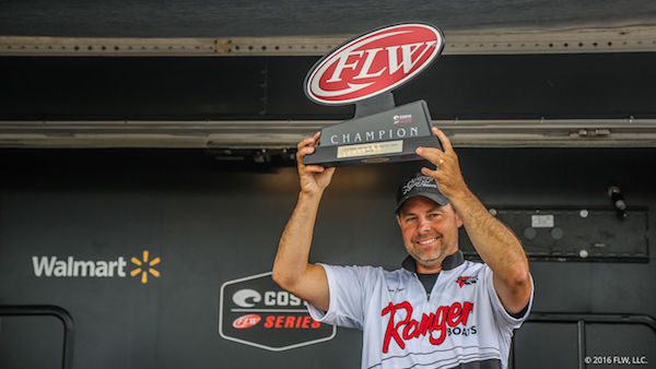 OHIO’S FLOYD WINS COSTA FLW SERIES TOURNEY ON KENTUCKY LAKE PRESENTED BY LOWRANCE