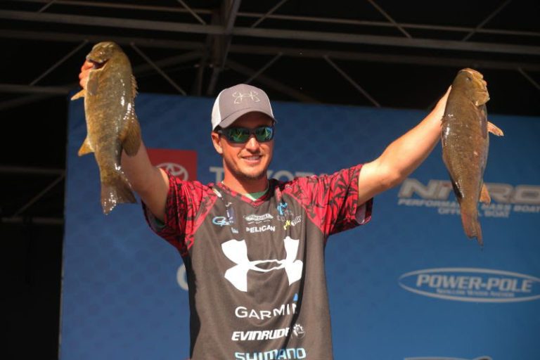 Chris Johnston Smashes St. Lawrence Smallmouth For Day 1 Lead