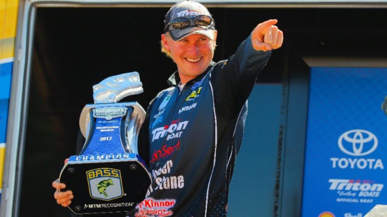Connell Clinches Championship At Ross Barnett Bassmaster Elite