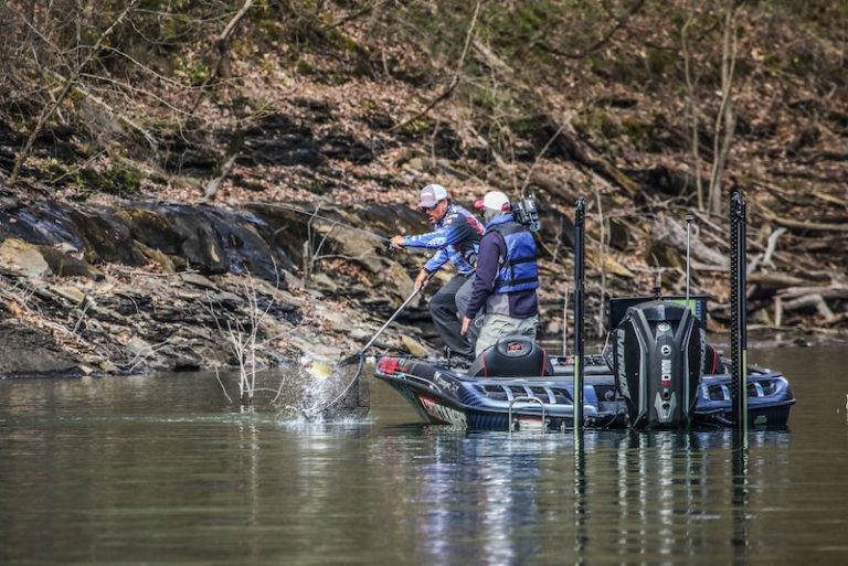 EVINRUDE ANGLERS DOMINATE 2017 FISHING LEAGUE WORLDWIDE TOURNAMENT