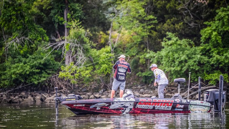 EVINRUDE ANGLERS’ CONSISTENCY PAYS OFF AT 2017 AT FLW AND NWT EVENTS