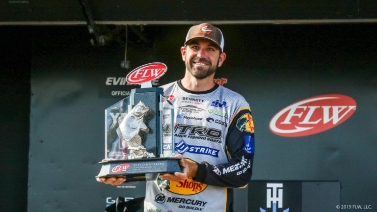 SCANLON WINS FLW TOUR AT LAKE CHAMPLAIN PRESENTED BY T-H MARINE