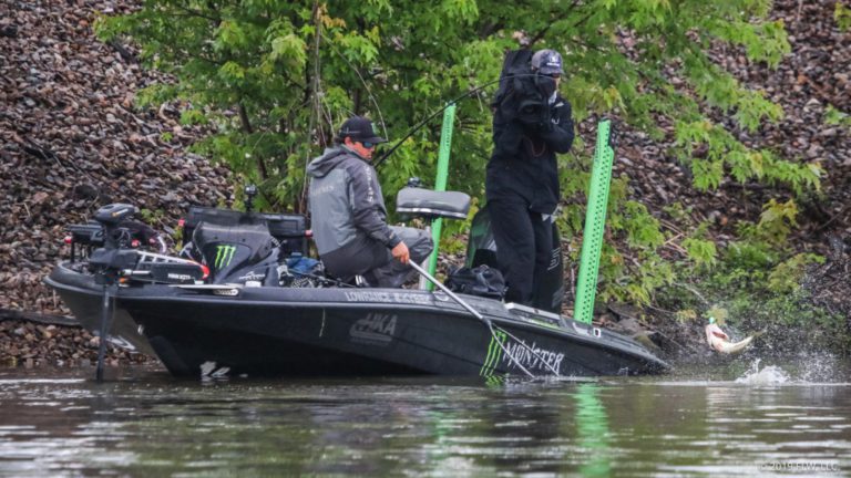 STEWART STILL ON TOP, DUDLEY CLINCHES AOY TITLE AT FLW TOUR EVENT ON LAKE CHAMPLAIN PRESENTED BY T-H MARINE