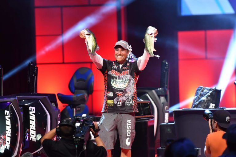 Bryan Thrift Wins His First FLW Cup Championship at Lake Hamilton