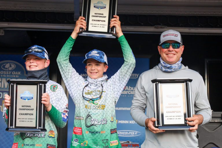 Tharpe And James Use Late Flurry To Win Bassmaster Junior National Championship