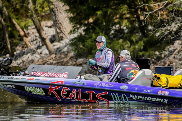 Martens Pours it On; Lucas, Wiggins, Elam Escape Elimination on Lake Chickamauga