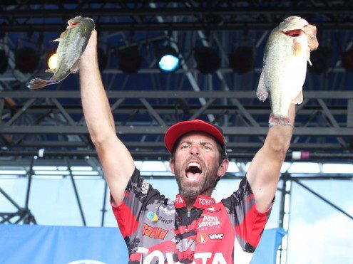 Philadelphia 'goes Ike' Native son wins big at home – Bassmaster Elite at Delaware River Delaware River – Philadelphia, PA, Aug 7 – 10, 2014