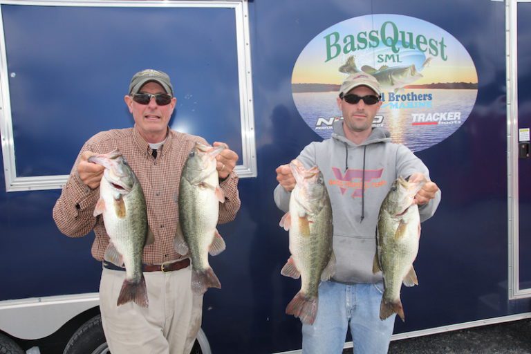 Jeff & Clay Ross Lead Day 1 BassQuest 2017 Classic on Smith Mountain Lake