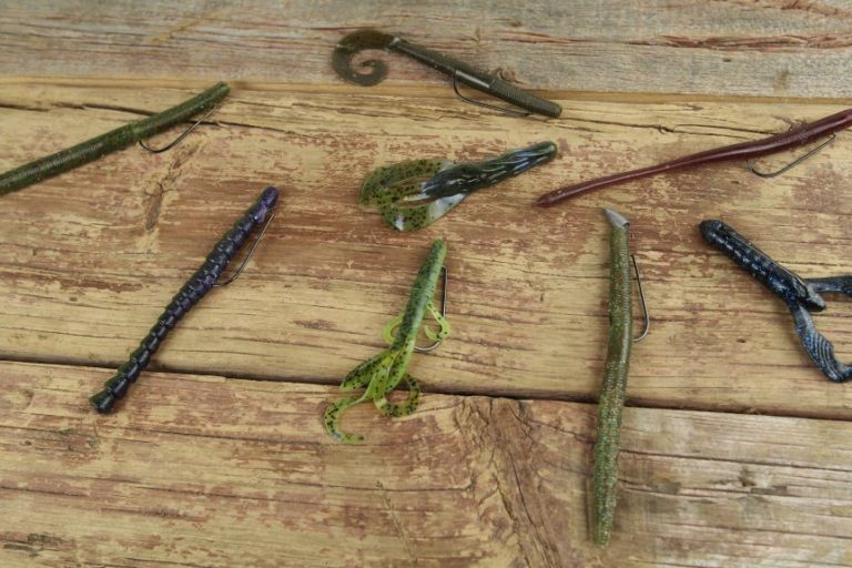 How To Texas Rig A Soft Plastic, Weighted vs. Unweighted