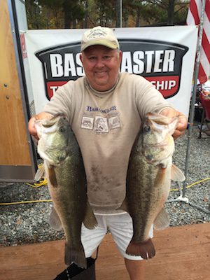 Steve Roberts & Mark Cooper Lead  day one of the  Angler’s Choice 2015 Classic on Kerr lake November 7,2015