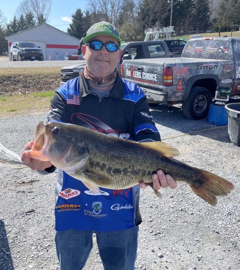 Kirby talks about the 7.5lb Lunker & more Interviews from  Anglers Choice SML