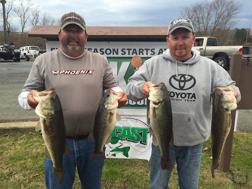 Calloway & Hubbard Win Bass Cast Fall Trail event on Buggs Island November 29,2015
